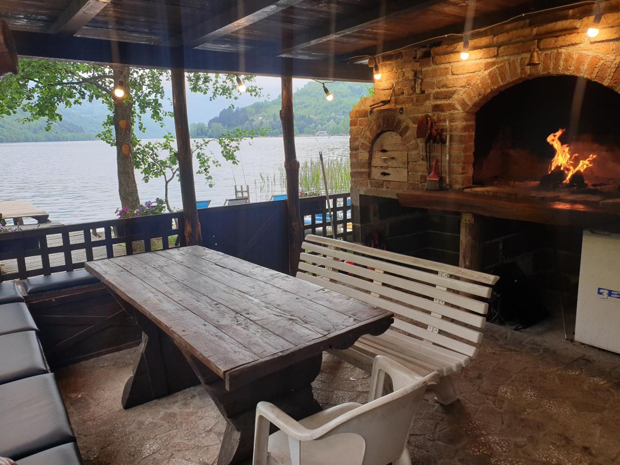 Jajce Lake Cottage-Plivsko Jezero ภายนอก รูปภาพ